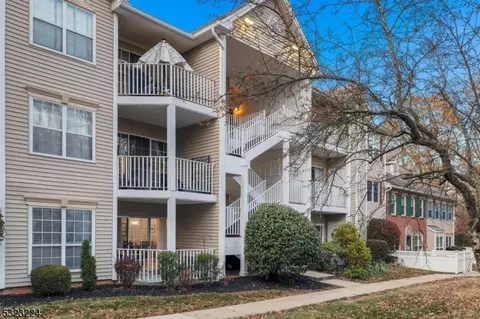 1608 Breckenridge Dr, Branchburg, NJ 08876
