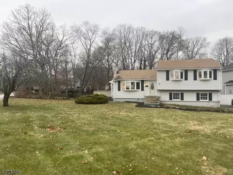 11 Hastings Rd, Morris Plains, NJ 07950