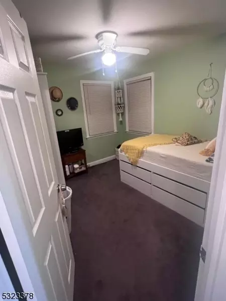 740 E 2nd Ave, Roselle, NJ 07203 photo 9