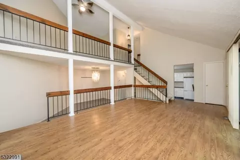 408 Westgate Dr, Edison, NJ 08820 photo 5