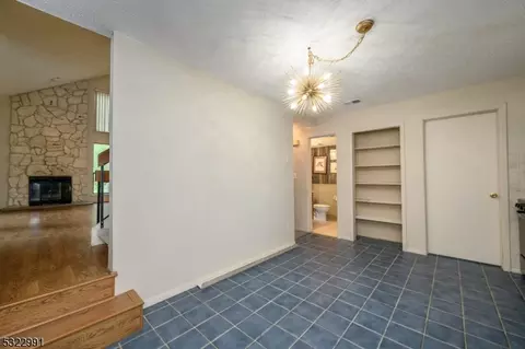 408 Westgate Dr, Edison, NJ 08820 photo 11