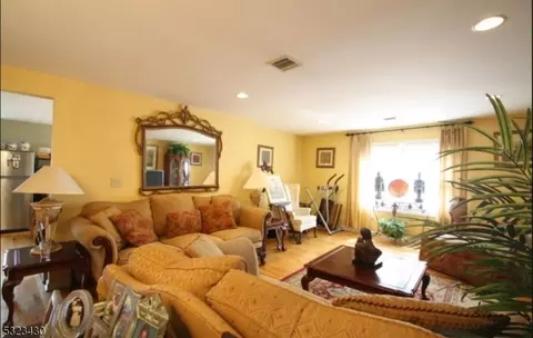 124 Centre St, Nutley, NJ 07110 photo 24