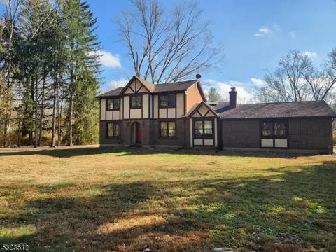 210 Bryans Rd, Hampton, NJ 08827
