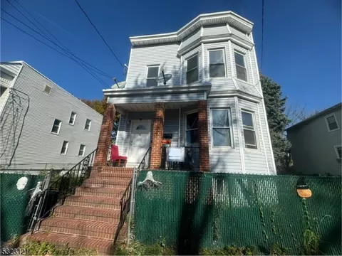 46 Montrose Ter, Irvington, NJ 07111