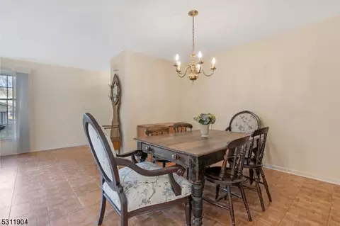 63 Commonwealth Dr, Basking Ridge, NJ 07920 photo 10