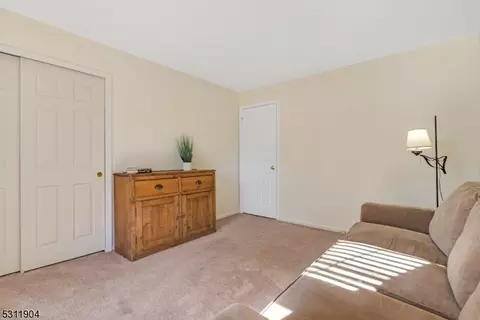 63 Commonwealth Dr, Basking Ridge, NJ 07920 photo 22