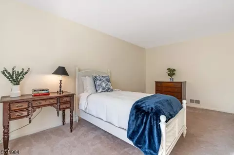 63 Commonwealth Dr, Basking Ridge, NJ 07920 photo 19