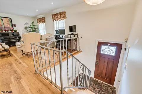 262 Farragut Rd, North Plainfield, NJ 07062 photo 17
