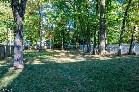 262 Farragut Rd, North Plainfield, NJ 07062 photo 23
