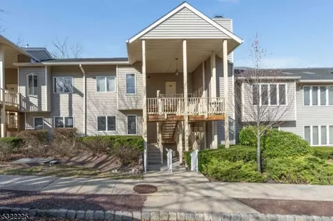 95 Westchester Ter, Annandale, NJ 08801