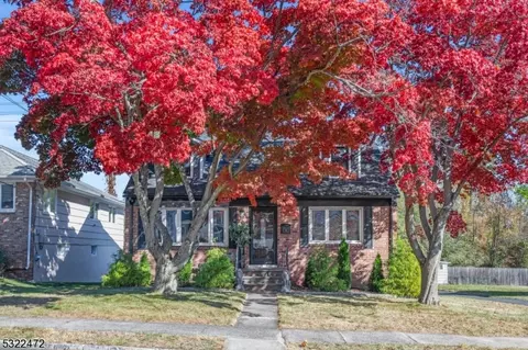 14 Henry St, Summit, NJ 07901