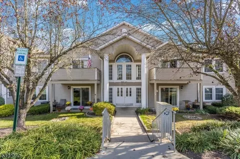 5011 Bryant Dr #11, Hackettstown, NJ 07840