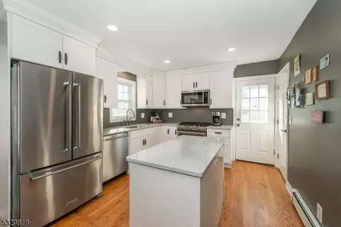 46 New St, Wayne, NJ 07470 photo 8