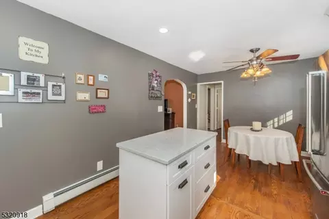 46 New St, Wayne, NJ 07470 photo 11