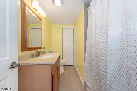 46 New St, Wayne, NJ 07470 photo 22