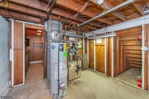 33 Lenape Trl, Wayne, NJ 07470 photo 20
