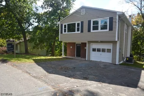 22 Maple Ter, Stanhope, NJ 07874
