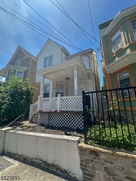 181 Kearney St, Paterson, NJ 07522