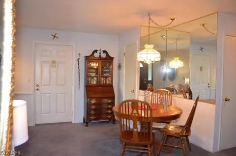 19 Foxhall # C, Middlesex, NJ 08846 photo 8