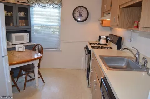 19 Foxhall # C, Middlesex, NJ 08846 photo 5