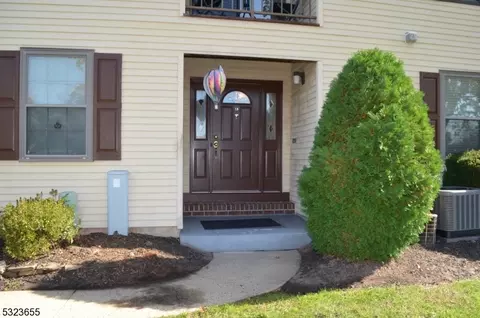 19 Foxhall # C, Middlesex, NJ 08846 photo 2