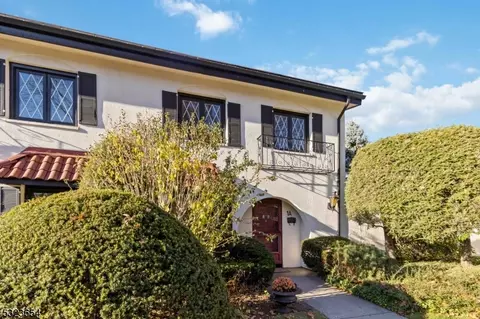 1 Dorado Dr # A, Morristown, NJ 07960