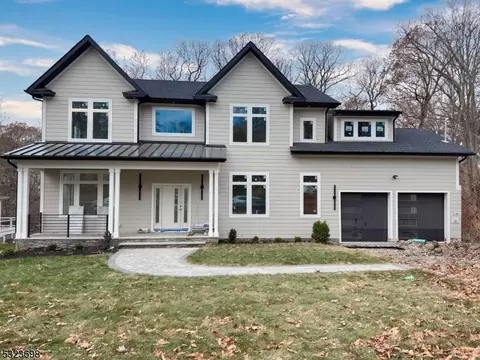50 Tremont Ter, Livingston, NJ 07039
