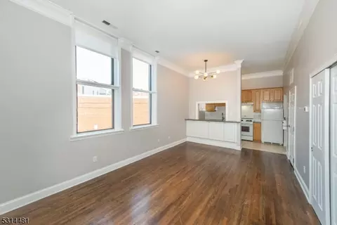 295 Bloomfield Ave #8, Montclair, NJ 07042