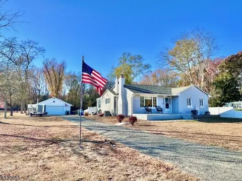 304 New Rd, Evesham, NJ 08053