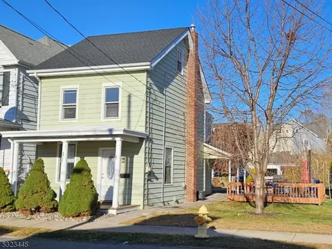 25 Wilson St, Phillipsburg, NJ 08865