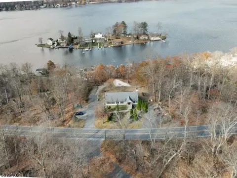 813 E Shore Rd, West Milford Twp, NJ 07421