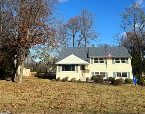30 Terry Dr, Morristown, NJ 07960