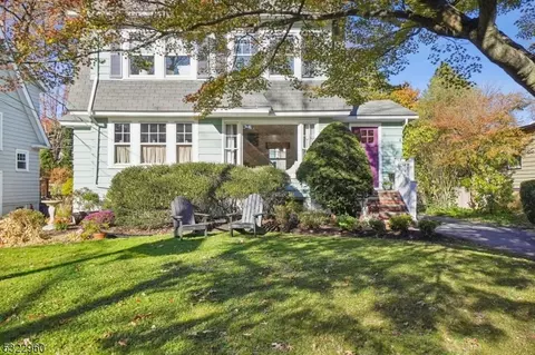 9 Carolin Rd, Montclair, NJ 07043
