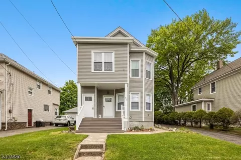 53 3rd Ave, Hawthorne, NJ 07506