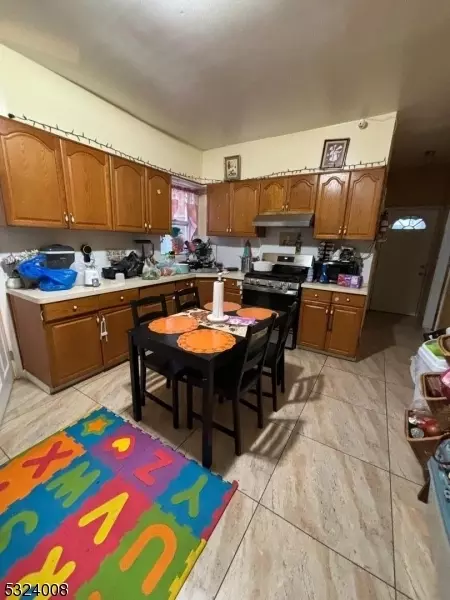 330 Lafayette Ave, Passaic, NJ 07055 photo 4
