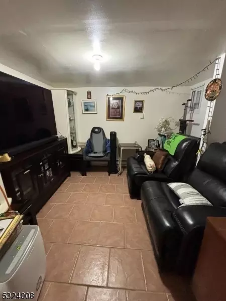 330 Lafayette Ave, Passaic, NJ 07055 photo 3