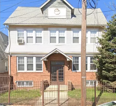 369 Kerrigan Blvd, Newark, NJ 07106