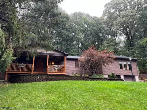 88 Russling Rd, Hackettstown, NJ 07840 photo 2