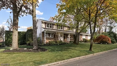 141 Chestnut St, Englewood Cliffs, NJ 07632