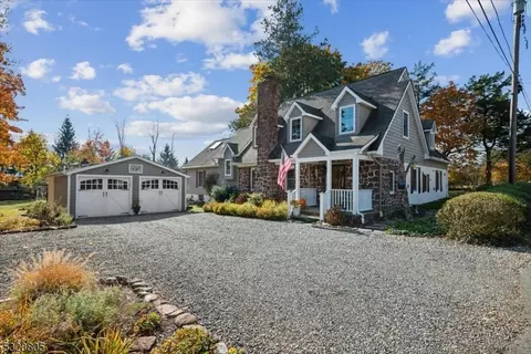 3 Stanley Pl, Far Hills, NJ 07931
