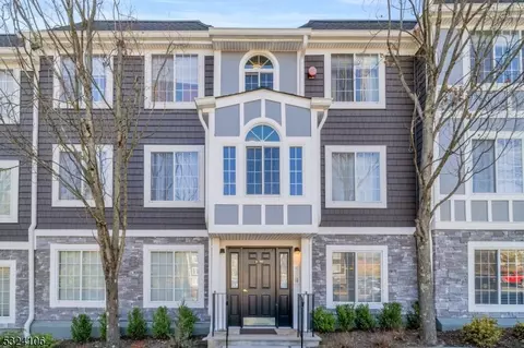54 Village Dr, Morristown, NJ 07960