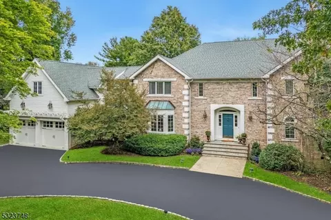 1091 Franklin Lake Rd, Franklin Lakes, NJ 07417