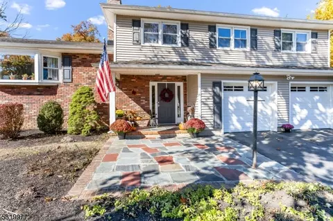 33 River Rd, Denville, NJ 07834