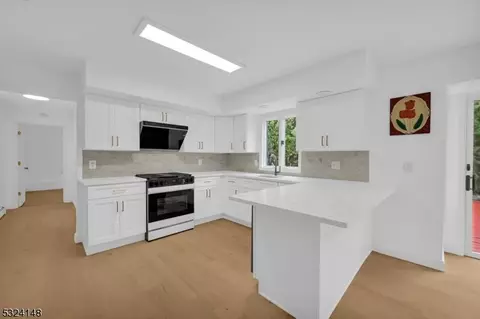 99 Nellis Dr, Wayne, NJ 07470 photo 14