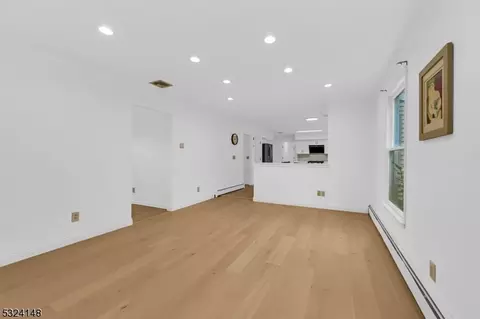 99 Nellis Dr, Wayne, NJ 07470 photo 12