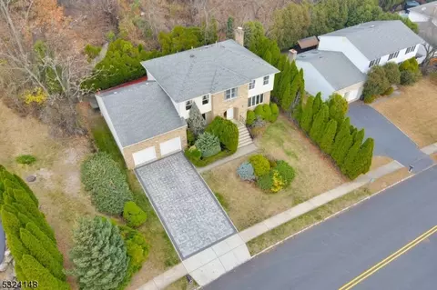 99 Nellis Dr, Wayne, NJ 07470 photo 4