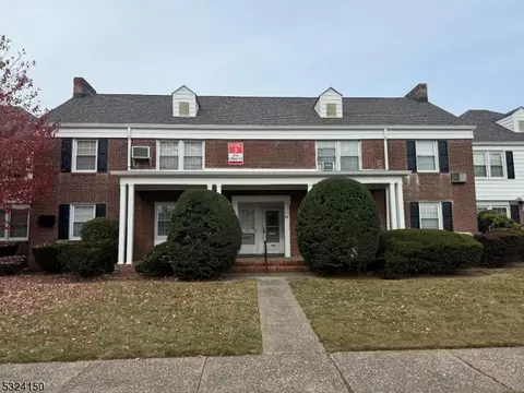 53 Elmwood Ter #A, Elmwood Park, NJ 07407