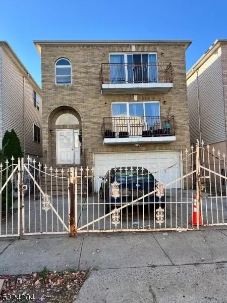 179 Broad St, Newark, NJ 07104