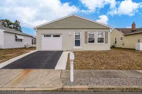 19 Purnell St, Toms River, NJ 08757