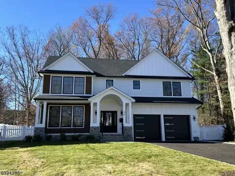 39 Manor Rd, Livingston, NJ 07039